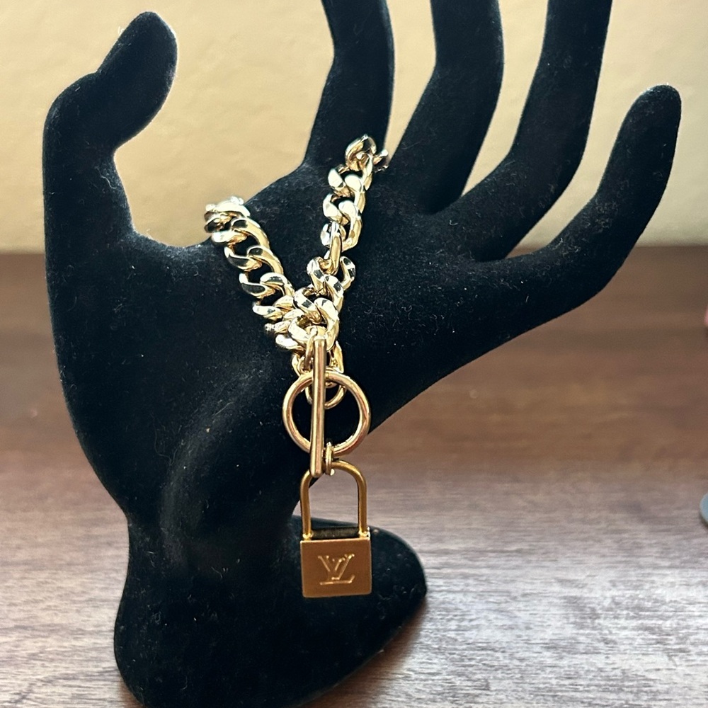 Authentic Louis Vuitton Lock Charm on 8" Unbranded Lightweight Toggle Chain
